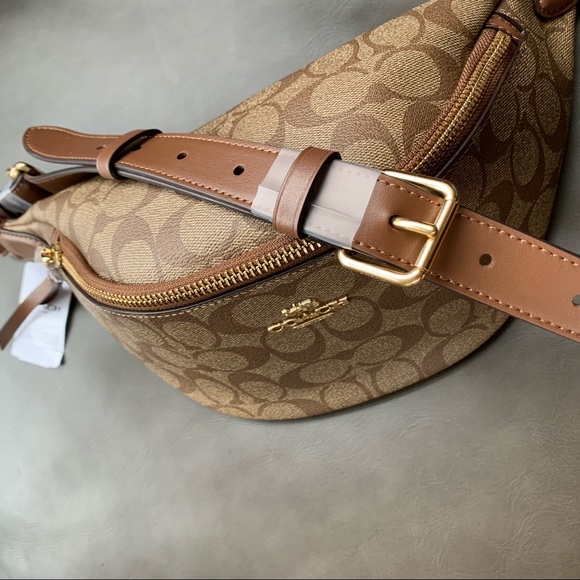 NWT COACH Belt Bag In Signature Canvas - Picture 4 of 7